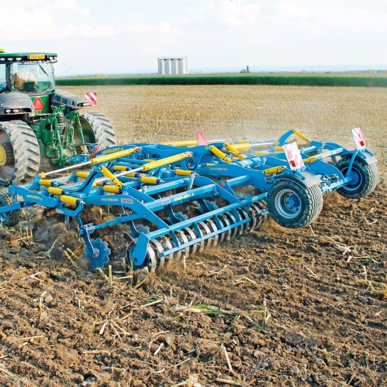 Farmet Triolent — Cultivateur 3 rangs haut débit Cultivateur à dents Farmet Triolent 3 rangs, machine à haut débit pour grandes exploitations